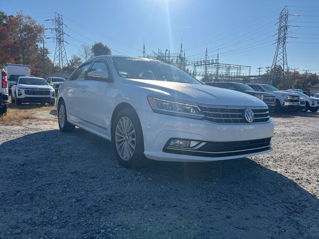 2016 Volkswagen Passat 1.8T SE Technology