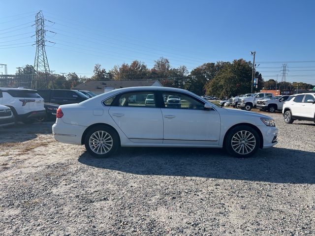 2016 Volkswagen Passat 1.8T SE Technology