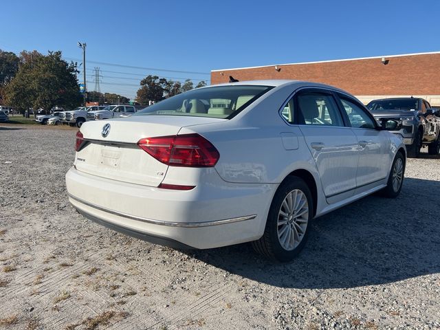 2016 Volkswagen Passat 1.8T SE Technology