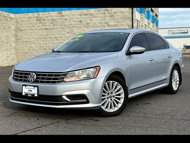 2016 Volkswagen Passat 1.8T SE