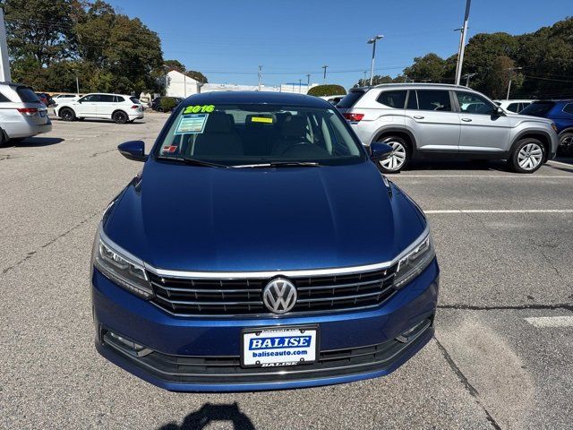 2016 Volkswagen Passat 1.8T SE