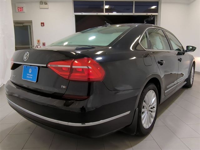 2016 Volkswagen Passat 1.8T SE