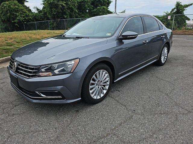 2016 Volkswagen Passat 1.8T SE