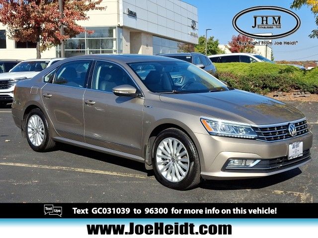 2016 Volkswagen Passat 1.8T SE