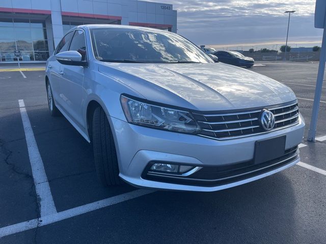 2016 Volkswagen Passat 1.8T SE Technology