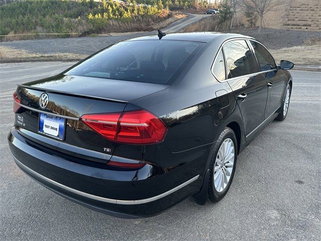 2016 Volkswagen Passat 1.8T SE Technology