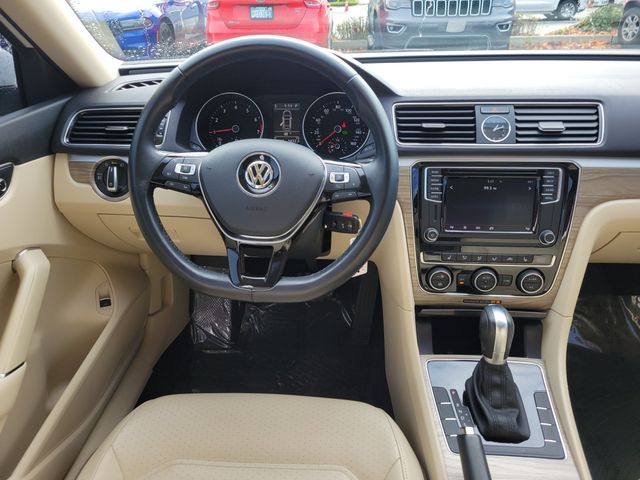 2016 Volkswagen Passat 1.8T SE