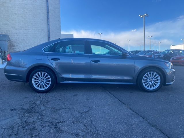 2016 Volkswagen Passat 1.8T SE