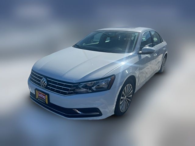2016 Volkswagen Passat 1.8T SE