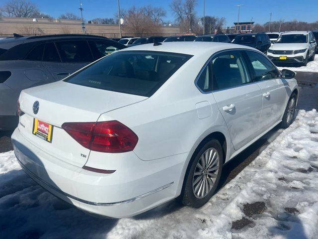 2016 Volkswagen Passat 1.8T SE