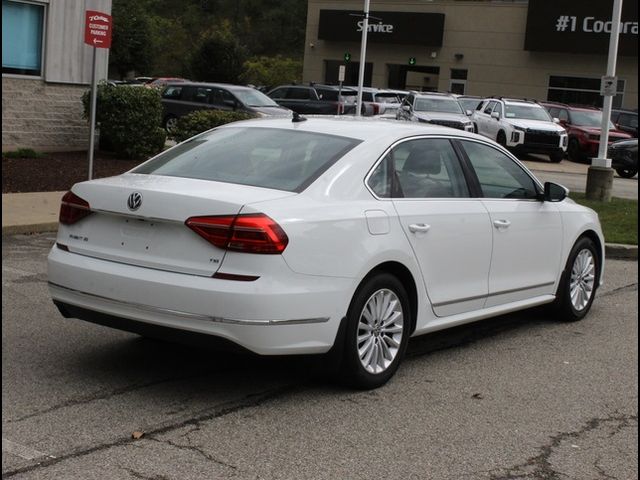 2016 Volkswagen Passat 1.8T SE Technology