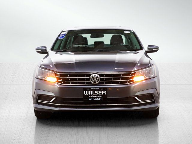 2016 Volkswagen Passat 1.8T SE