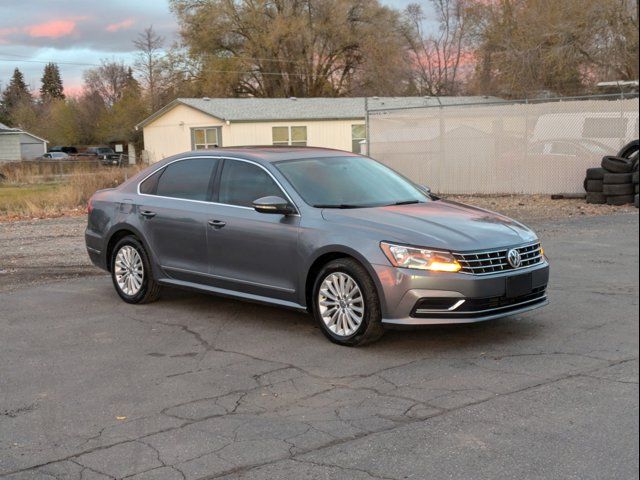 2016 Volkswagen Passat 1.8T SE