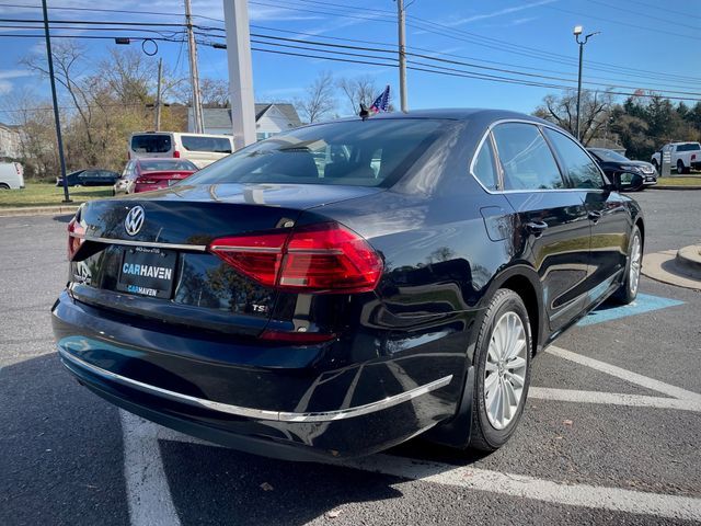 2016 Volkswagen Passat 1.8T SE