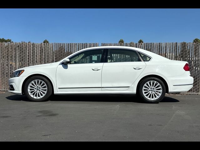 2016 Volkswagen Passat 1.8T SE