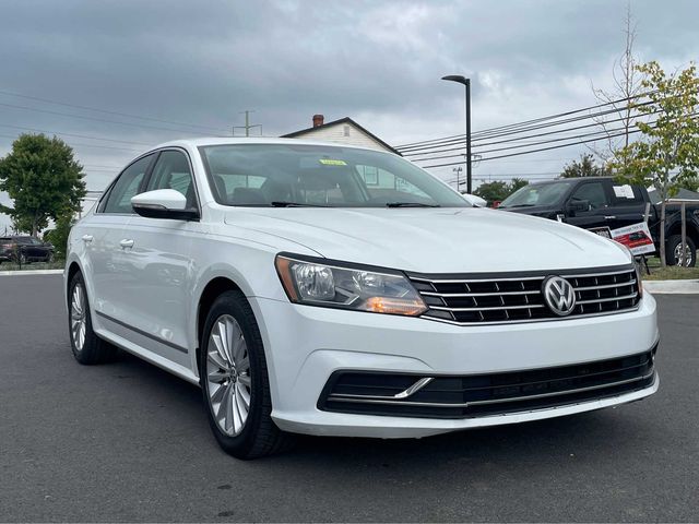 2016 Volkswagen Passat 1.8T SE