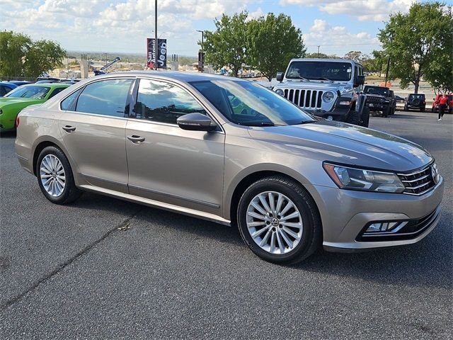 2016 Volkswagen Passat 1.8T SE Technology