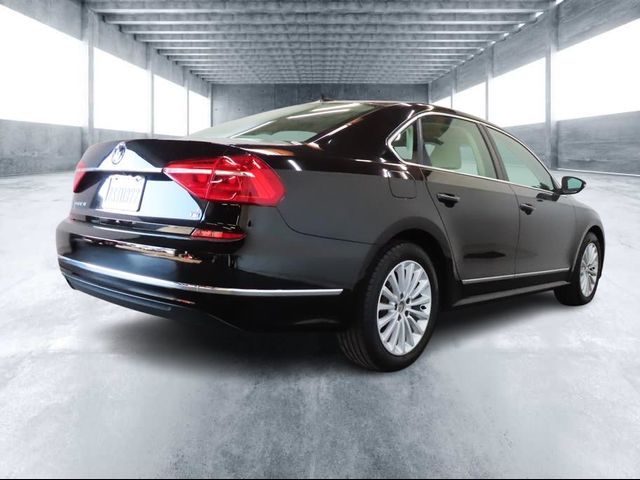 2016 Volkswagen Passat 1.8T SE