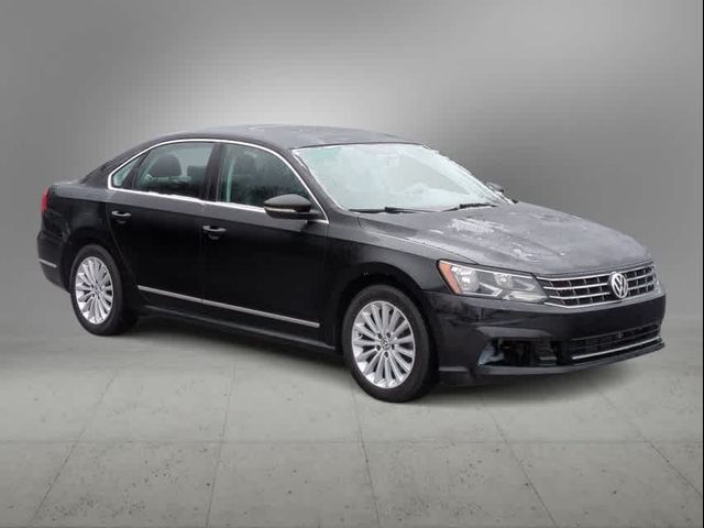 2016 Volkswagen Passat 1.8T SE