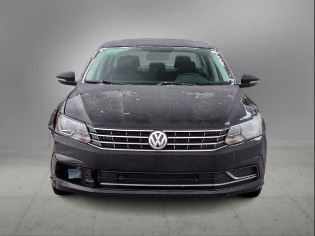 2016 Volkswagen Passat 1.8T SE