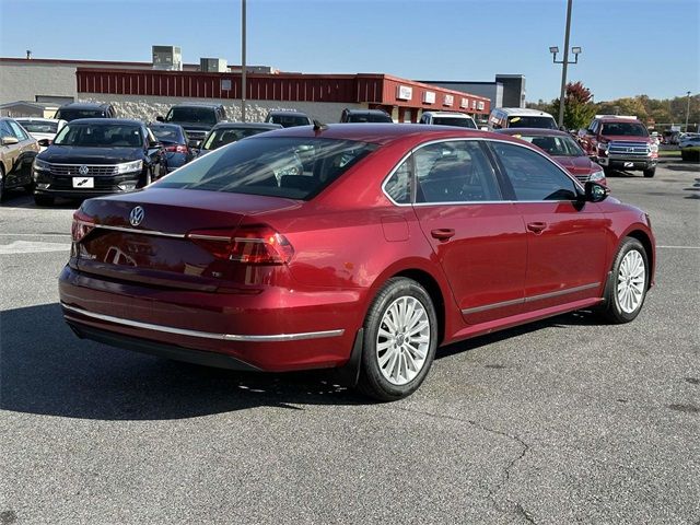 2016 Volkswagen Passat 1.8T SE