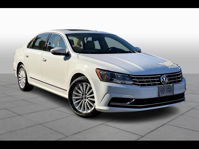 2016 Volkswagen Passat 1.8T SE