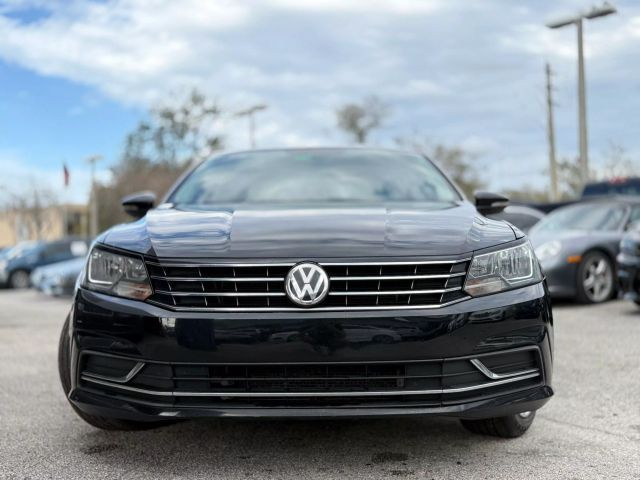 2016 Volkswagen Passat 1.8T SE