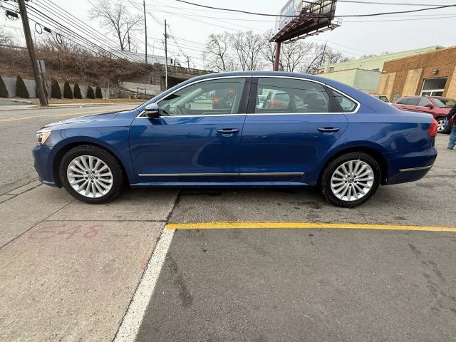 2016 Volkswagen Passat 1.8T SE