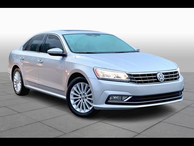 2016 Volkswagen Passat 1.8T SE Technology