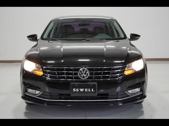 2016 Volkswagen Passat 1.8T SE Technology