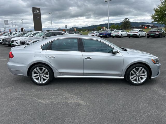 2016 Volkswagen Passat 3.6L V6 SEL Premium