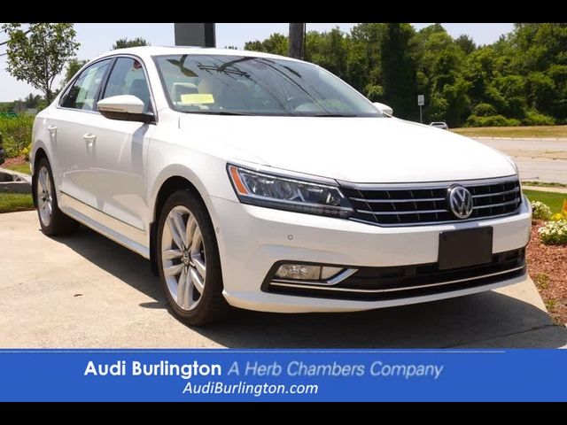 2016 Volkswagen Passat 3.6L V6 SEL Premium