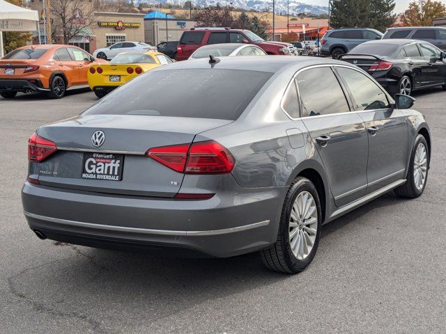 2016 Volkswagen Passat 1.8T SE Technology