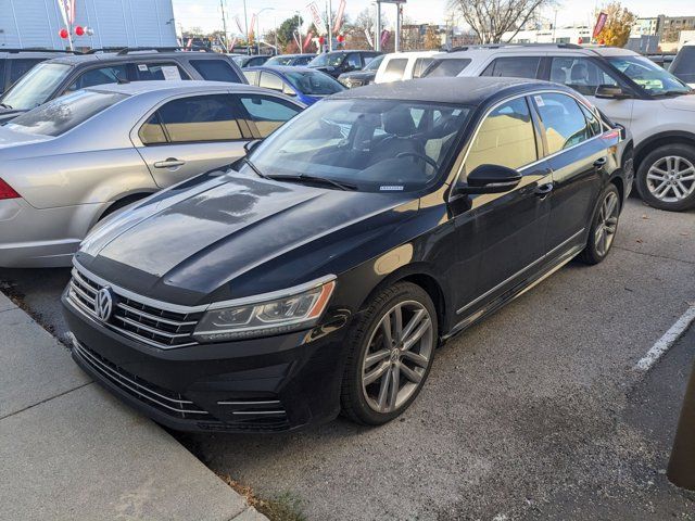 2016 Volkswagen Passat 1.8T R-Line Comfort