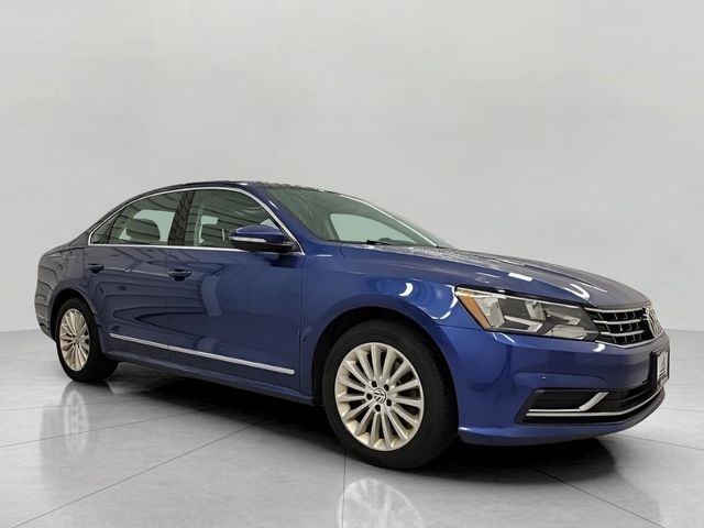 2016 Volkswagen Passat 1.8T SE