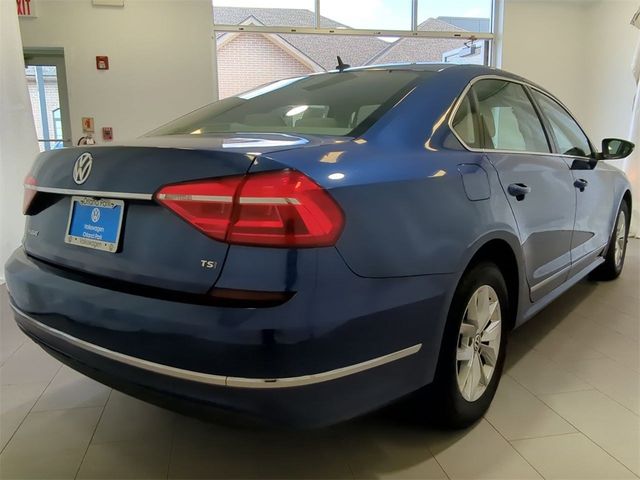 2016 Volkswagen Passat 1.8T S