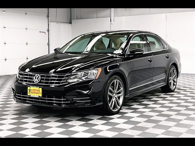 2016 Volkswagen Passat 1.8T R-Line Comfort