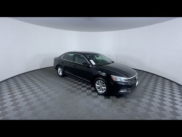 2016 Volkswagen Passat 1.8T S