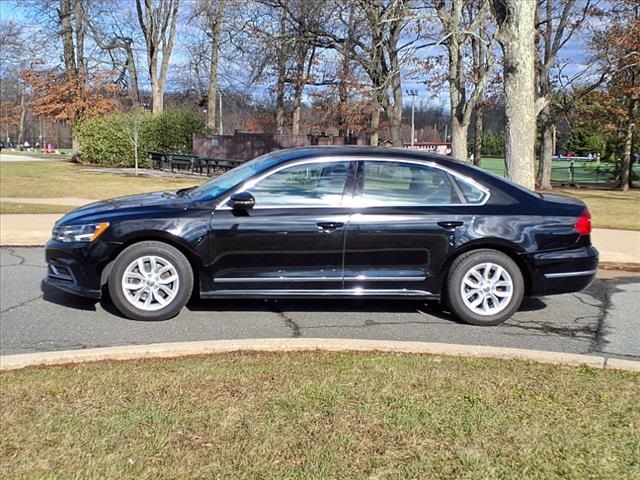 2016 Volkswagen Passat 1.8T S