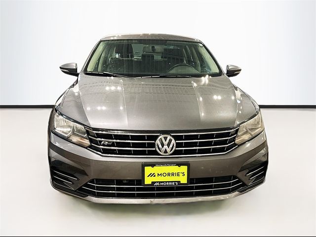 2016 Volkswagen Passat 1.8T R-Line