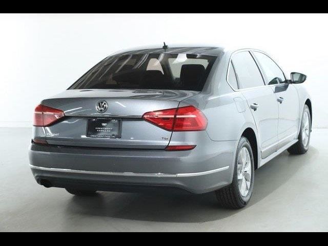 2016 Volkswagen Passat 1.8T S