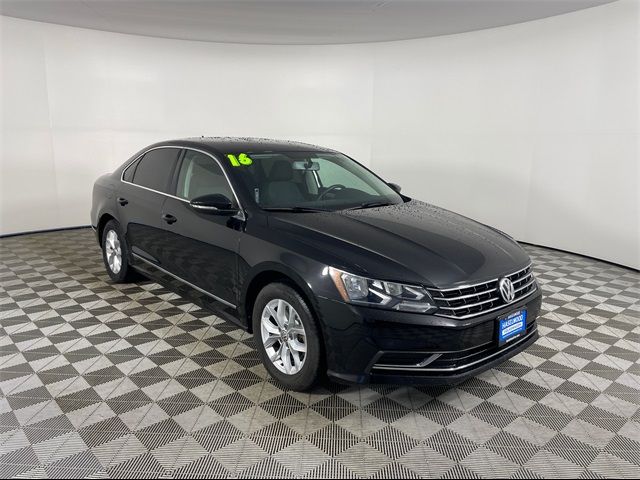 2016 Volkswagen Passat 1.8T S