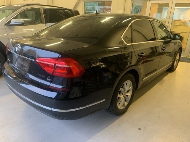 2016 Volkswagen Passat 1.8T S