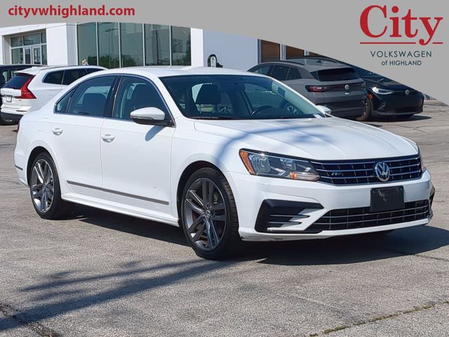 2016 Volkswagen Passat 1.8T R-Line