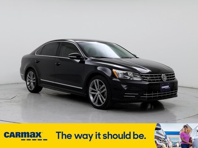 2016 Volkswagen Passat 1.8T R-Line Comfort