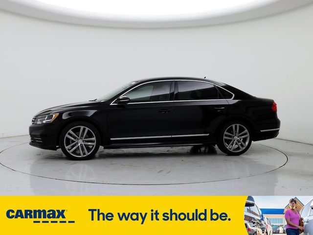 2016 Volkswagen Passat 1.8T R-Line Comfort