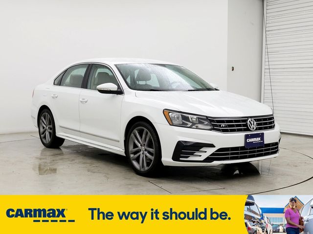 2016 Volkswagen Passat 1.8T R-Line Comfort