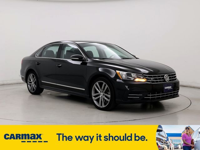 2016 Volkswagen Passat 1.8T R-Line