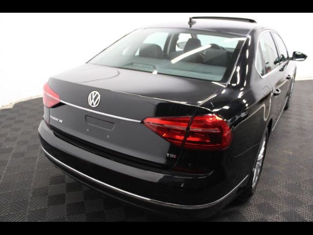 2016 Volkswagen Passat 1.8T SE