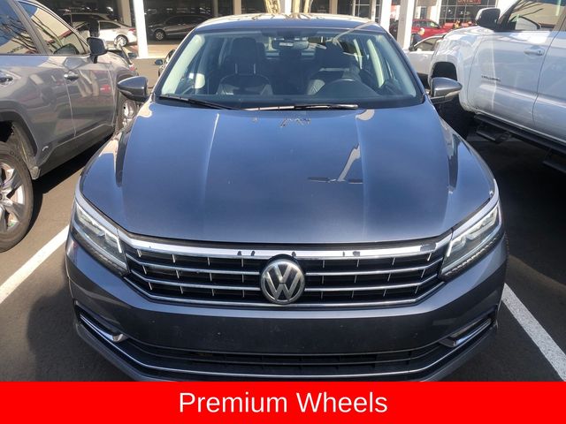 2016 Volkswagen Passat 